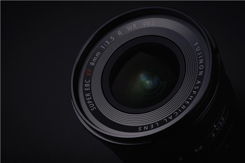 Об`єктив Fujifilm XF-8mm F3.5 R WR