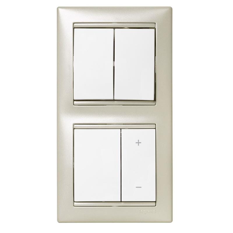Перемикач 2-х клавішний Legrand Valena Classic, 10АХ, 250V, автоматичні клеми, білий