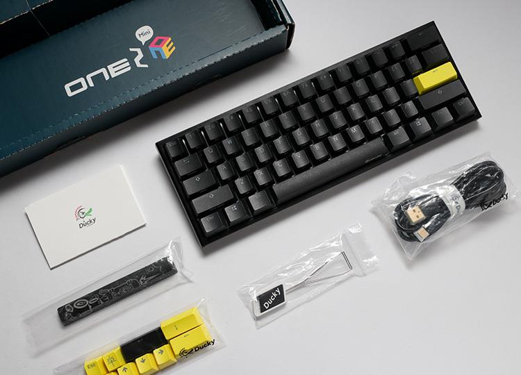 Клавиатура Ducky One 2 Mini, Cherry Black, RGB LED, RU PBT, Black-White