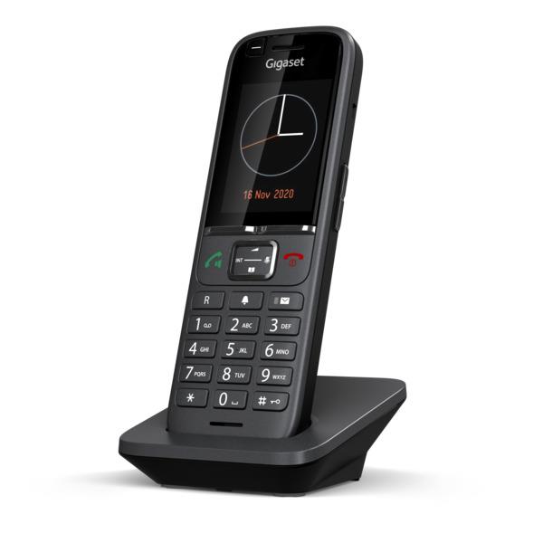 Трубка IP-DECT Gigaset S700H PRO 1xMicro-USB, 1x3.5 мм роз'єм для гарнітури, DECT, BT, 2.4" кольоровий дисплей, IP40